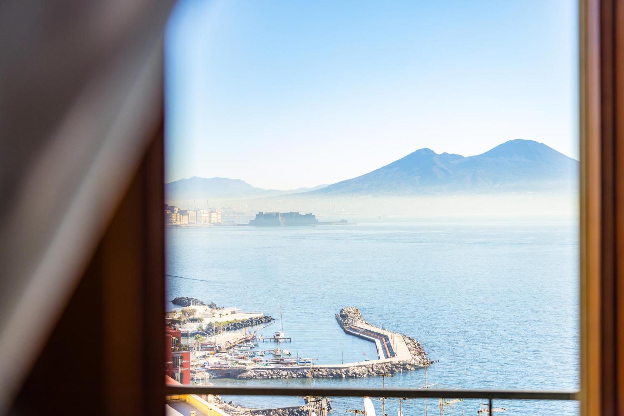 Cahouse Accogliete Appartamento Sul Golfo 那不勒斯 外观 照片